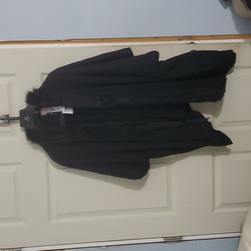 Women's Chicos throw over